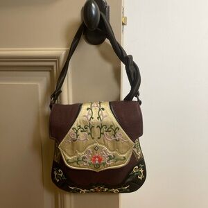 Floral Embroidered Shoulder Bag